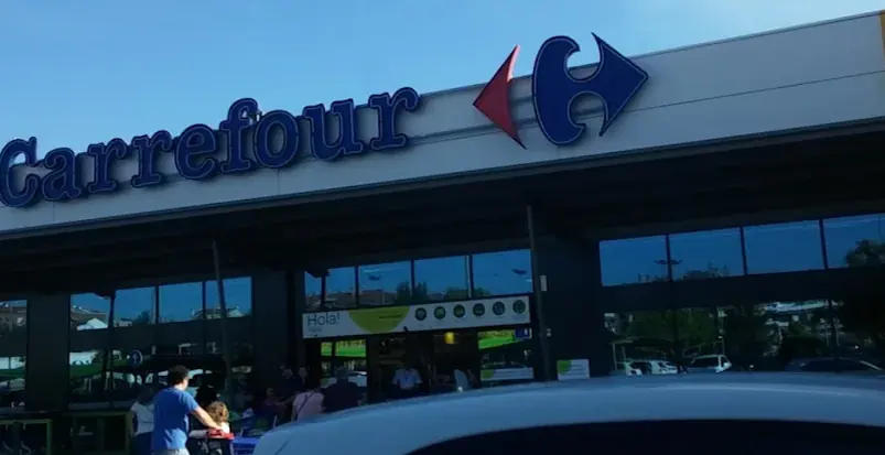 Carrefour en Avenida Europa / Camí Ral, 4, Granollers