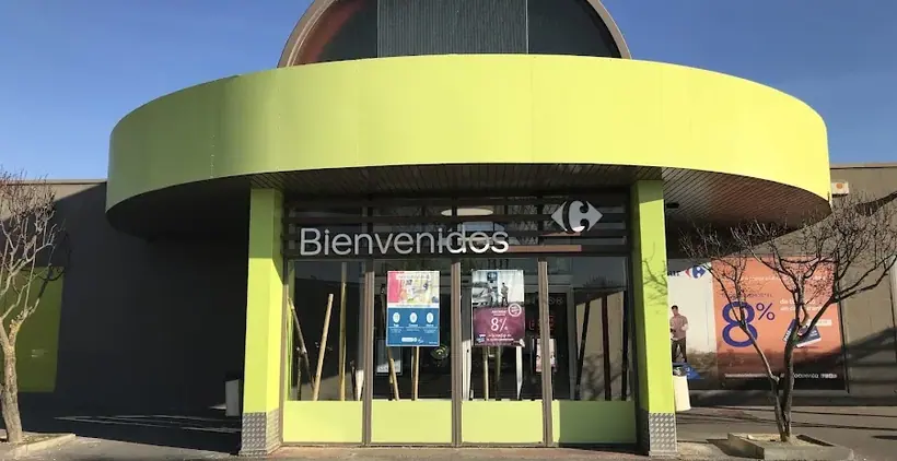 Carrefour en Avenida Doctor Artero, 31, Huesca