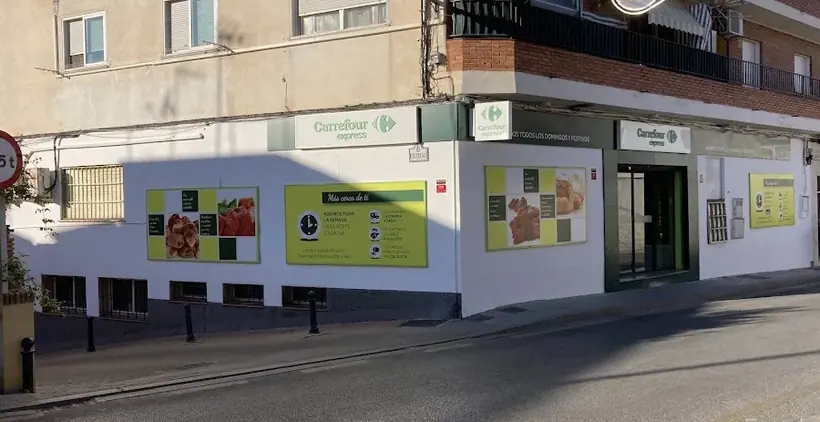 Carrefour Express en Avenida de Los Almendros, 4, Huétor Vega