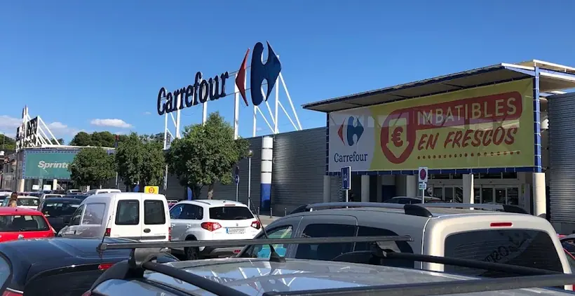 Carrefour en Calle Tuejar, 39, Centro Comercial El Osito, La Eliana