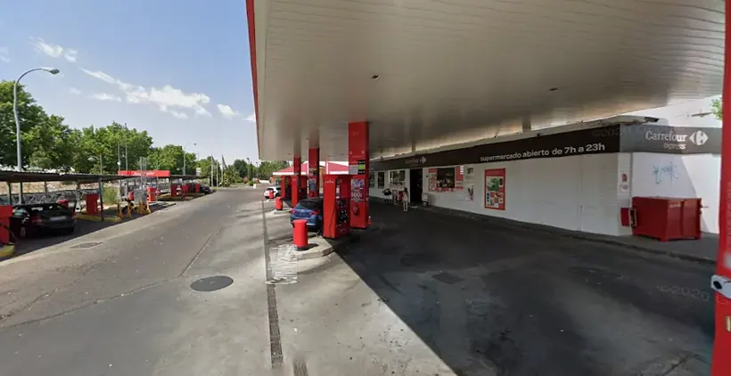 Carrefour Express en Avenida de la Lengua Española, 24, Dirección Villaverde, Leganés