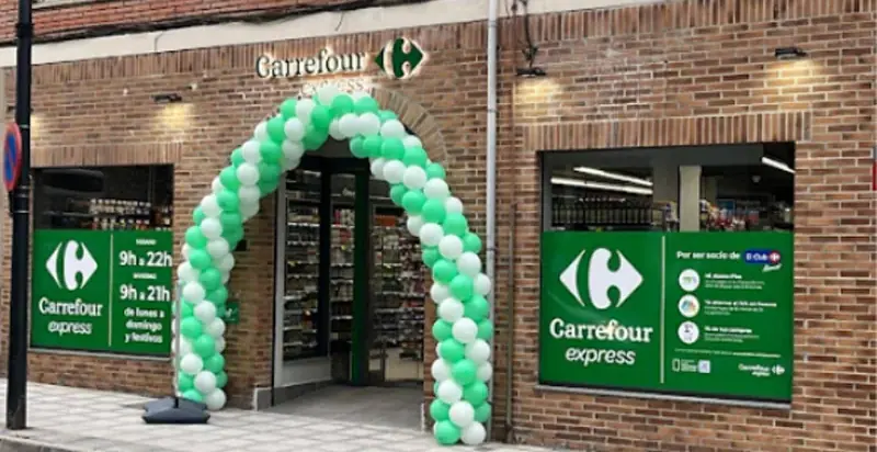 Carrefour Express en Calle Pidal, 14, Llanes