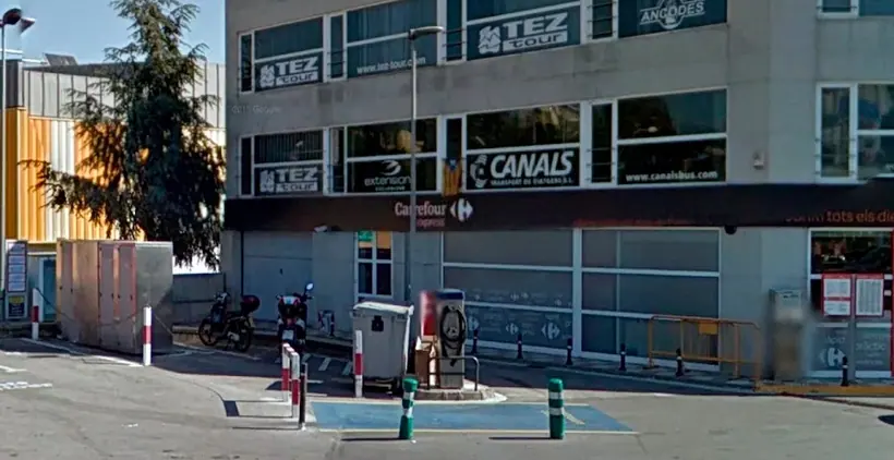 Carrefour Express en Avenida Vila de Blanes, 60-62, Junto a la Estación Cepsa, Lloret de Mar