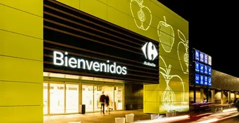 Carrefour en Carretera N-630, km. 451, Lugones