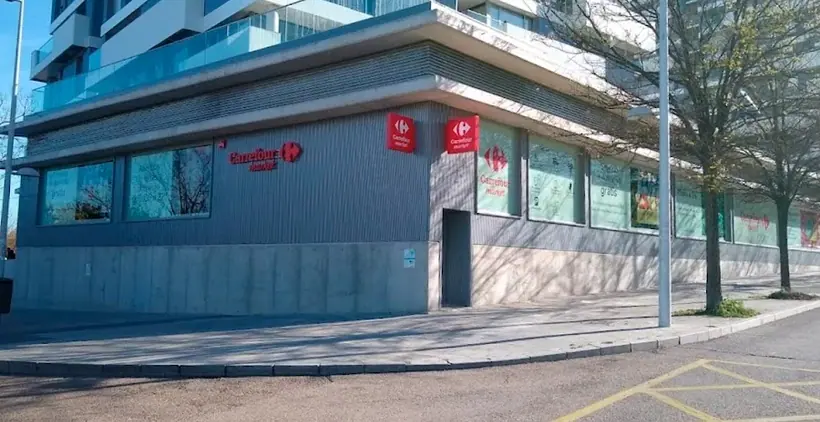 Carrefour Market en Av Juan Antonio Samarach (Esquina con C/Jordi Solé Tura 8), Madrid