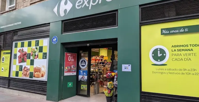 Carrefour Express en Avenida General Perón, 12, Madrid