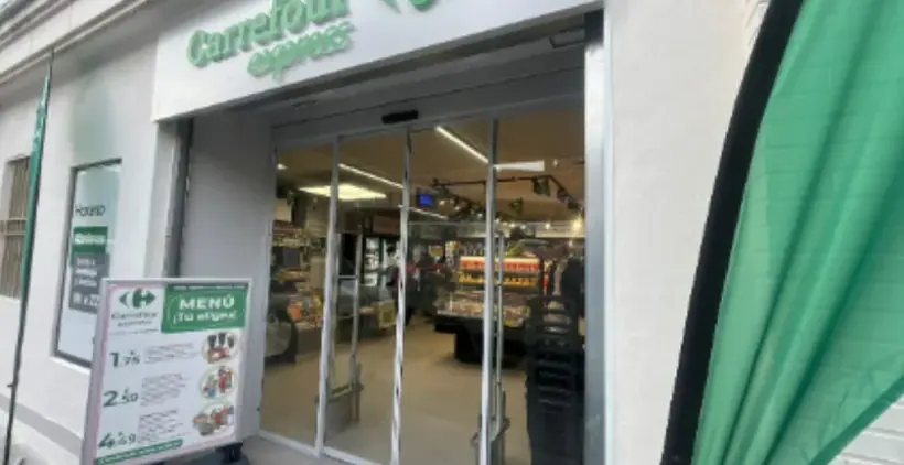 Carrefour Express en Calle Ángel Larra, 37, Madrid