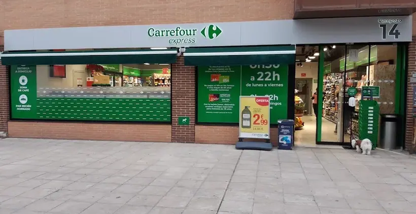 Carrefour Express en Calle Campezo, 14, Esquina Calle Deyanira, Madrid