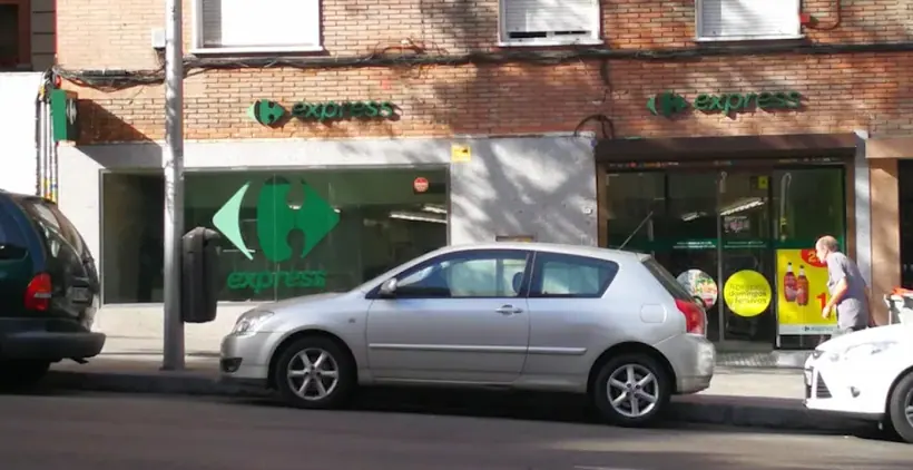Carrefour Express en Calle Cavanilles, 27, Madrid
