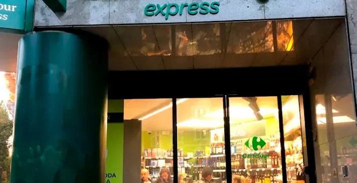 Carrefour Express en Calle Cuesta de San Vicente, 24, Madrid