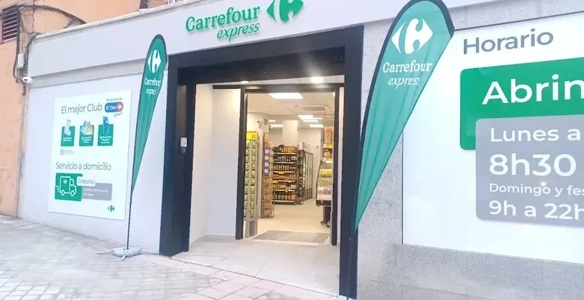 Carrefour Express en Calle Ricardo Ortiz, 45, Madrid