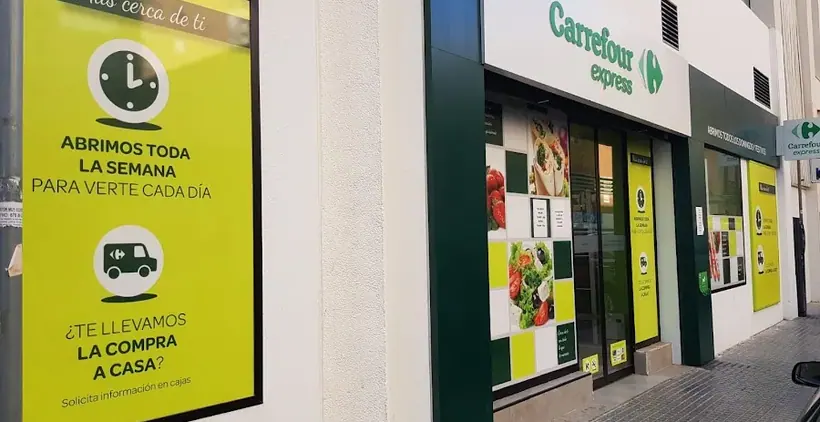 Carrefour Express en Calle Fernando Camino, 22, Málaga