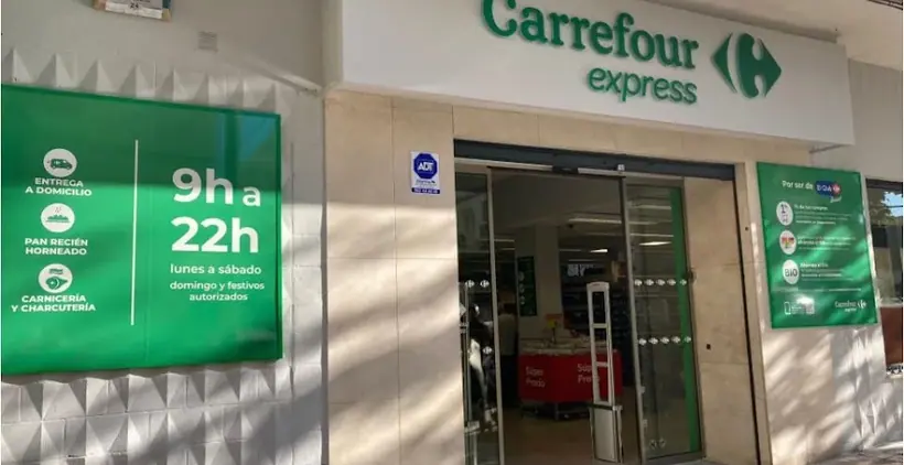 Carrefour Express en Calle Tomás Escalonilla, 4, Málaga