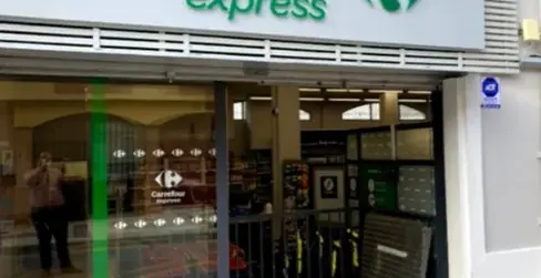 Carrefour Express en Pasaje Tamayo y Baus, 2, Málaga