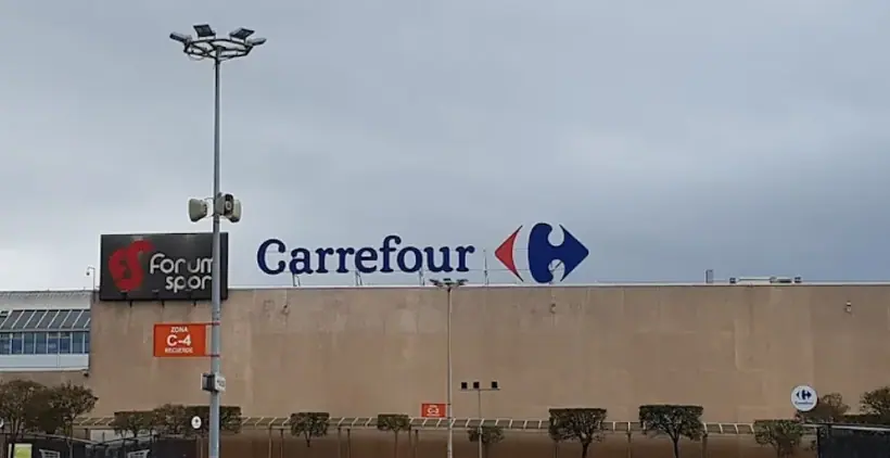 Carrefour en Carretera N 635, km 2,7, Maliaño
