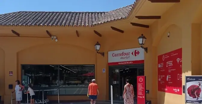 Carrefour Market en Carretera Cádiz - Málaga - Urbanización Elviria, 192, Marbella