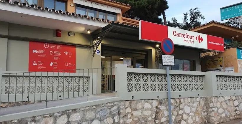 Carrefour Market en Carretera de Cádiz, Km 188 (Urbanización El Rosario), Marbella