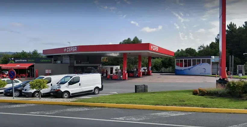 Carrefour Express en Carretera N-51, Pk 24,7, Maside