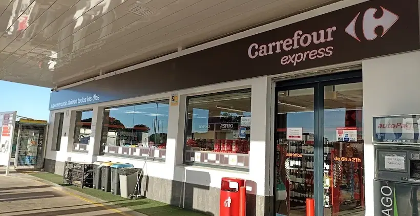Carrefour Express en Crta. A 483 P.K. 40,6, Junto a la estación de servicio, Matalascañas