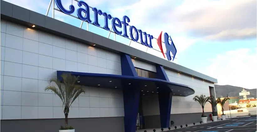 Carrefour en Avenida de Los Lirios, s/n, Las Lagunas, Mijas
