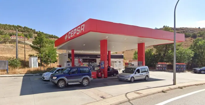 Carrefour Express en Carretera N-211, Pk 60, Junto a la Estación Cepsa, Molina de Aragón