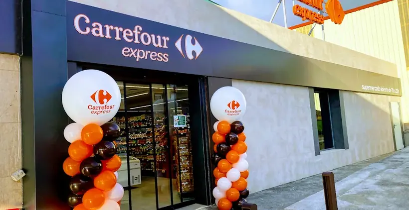 Carrefour Express en Avenida de Andalucía, 62, Junto a la Estación Cepsa, Oria