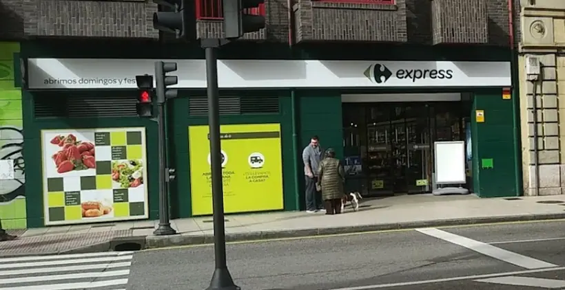 Carrefour Express en Calle Arzobispo Guisasola 42, Oviedo