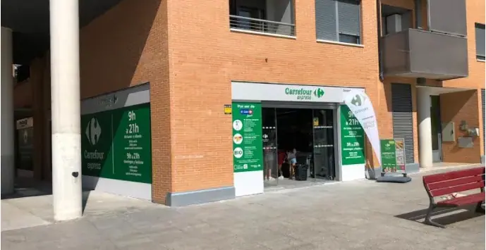 Carrefour Express en Paseo Donantes de Sangre, 21, Pamplona