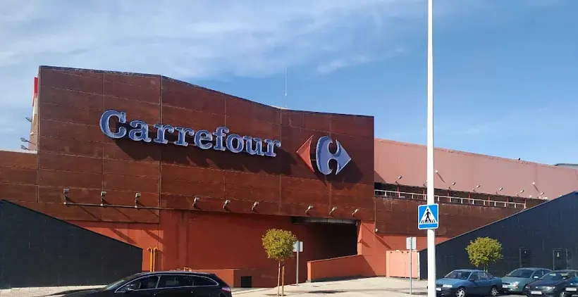 Carrefour en Avenida de la Constitución, 2, Centro Comercial El Rosal, Ponferrada