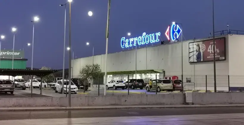Carrefour en Ct/ Ramblas, s/n, Puente Genil