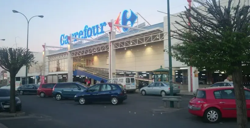 Carrefour en Carretera N-420, km. 160, Urbanización Industrial Escaparate, Puertollano