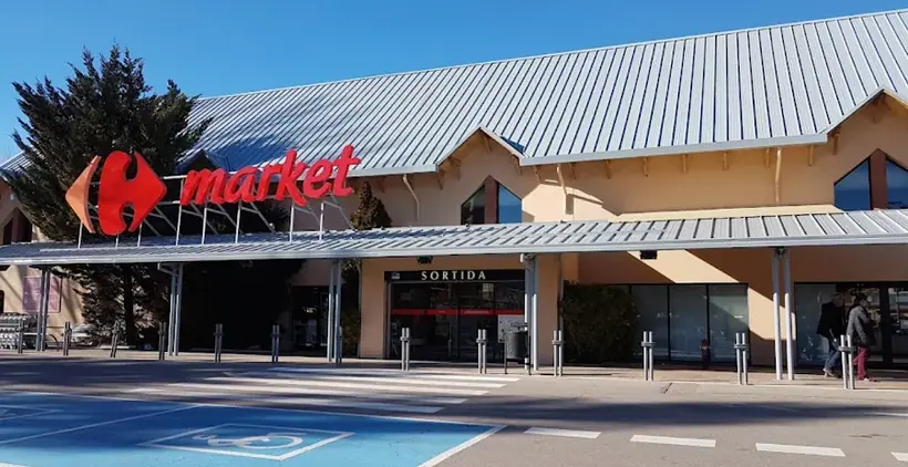 Carrefour Market en Carretera Puigcerdá-Seu d'Urgell, Km. 0,1, Puigcerdà