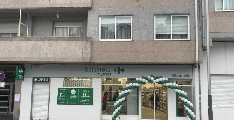 Carrefour Express en Calle Redondela, 37, Ribadavia