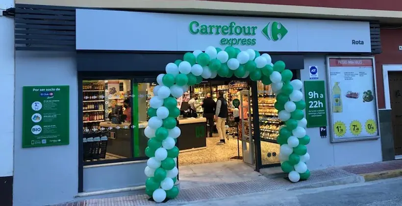 Carrefour Express en Calle San Rafael, 14, Rota