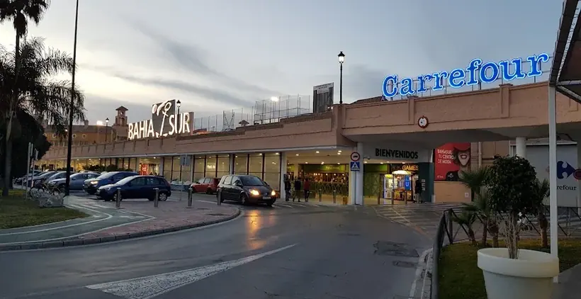 Carrefour en Calle Caño Herrera, s/n, Parque Comercial Bahía Sur, San Fernando