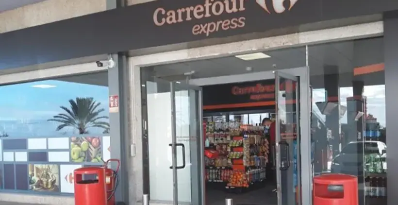 Carrefour Express en Autopista del Sur P.k 3,5, Junto a la Estación Cepsa, Santa Cruz de Tenerife