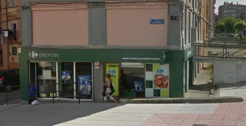 Carrefour Express en Calle Universidad, 1, Santander