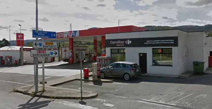 Carrefour Express en Polígono Ígono Industrial el Árbol, 1, Junto a la Estación Cepsa, Santurce