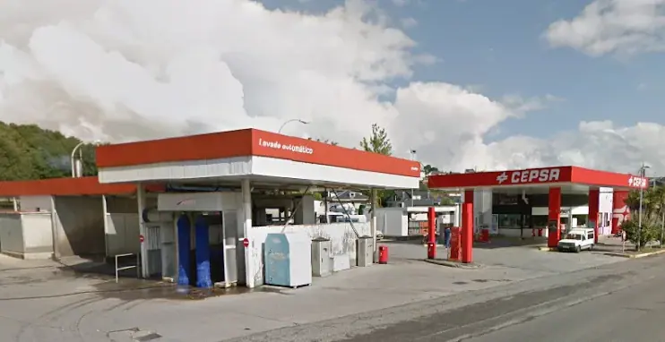 Carrefour Express en Calle Benigno Quiroga, 92, Junto a la Estación Cepsa, Sarria