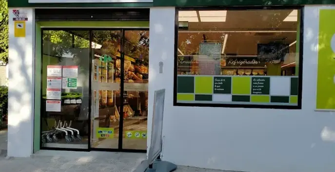 Carrefour Express en Calle Clara de Jesús Montero, 34, Sevilla