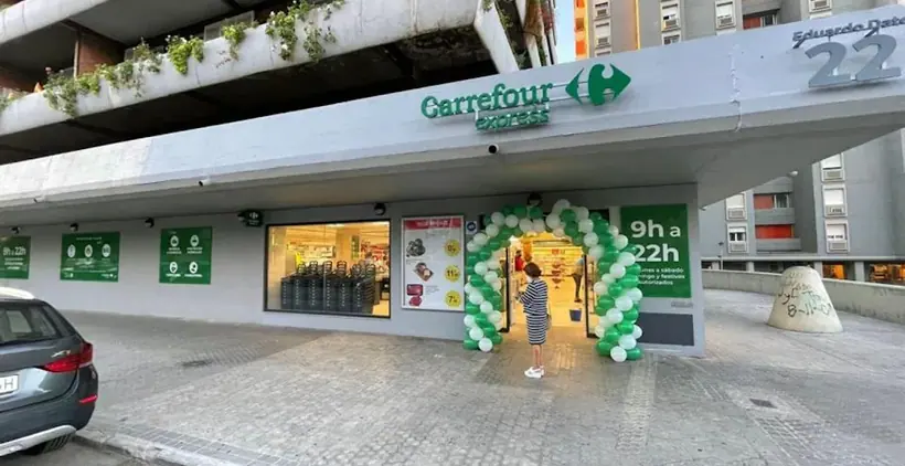 Carrefour Express en Calle Eduardo Dato, 22, Sevilla