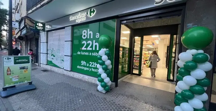 Carrefour Express en Calle San Jacinto, 96 - Bajo A, Sevilla