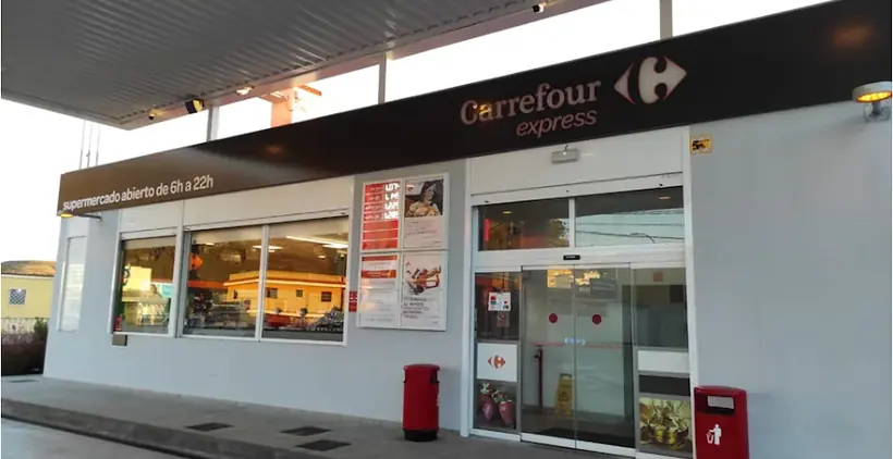 Carrefour Express en Carretera Gral. del Norte, Junto a la Estación Cepsa, Taraconte