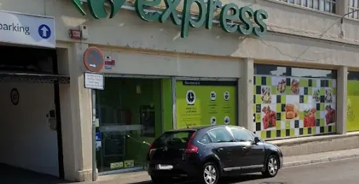 Carrefour Express en Calle Cervantes, 89-91, Terrassa