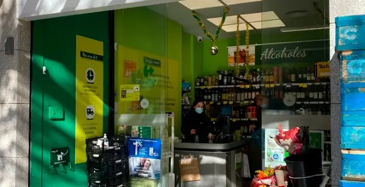 Carrefour Express en Avenida de Francia, 19, Valencia