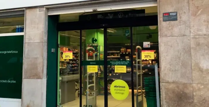 Carrefour Express en Calle Gran Vía Fernando el Católico, 22 bajo, Valencia