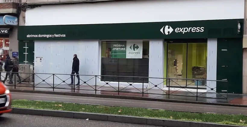 Carrefour Express en Paseo Hospital Militar, 36, Valladolid