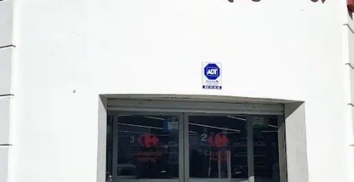 Carrefour Market en Avenida Andalucía esquina avenida Buenavista, Vejer de la Frontera