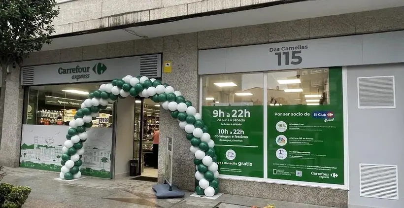 Carrefour Express en Avenida de las Camelias, 115, Vigo