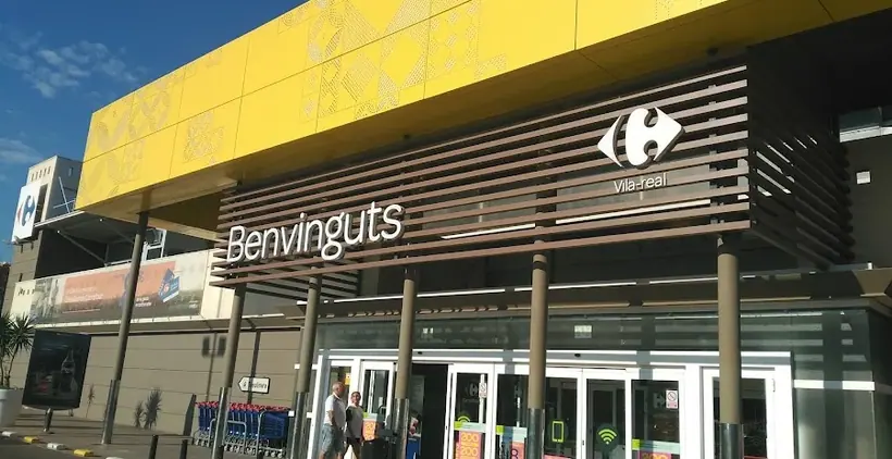 Carrefour en Avenida Matilde Salvador, s/n, Vila-real